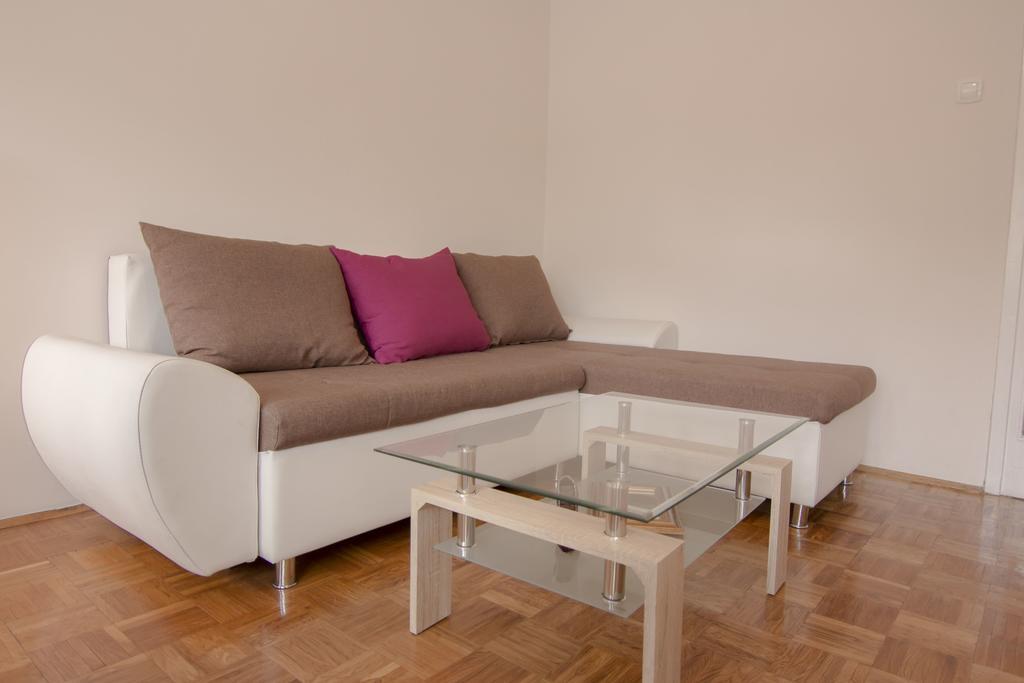 Slavija Square Apartments Belgrad Zimmer foto