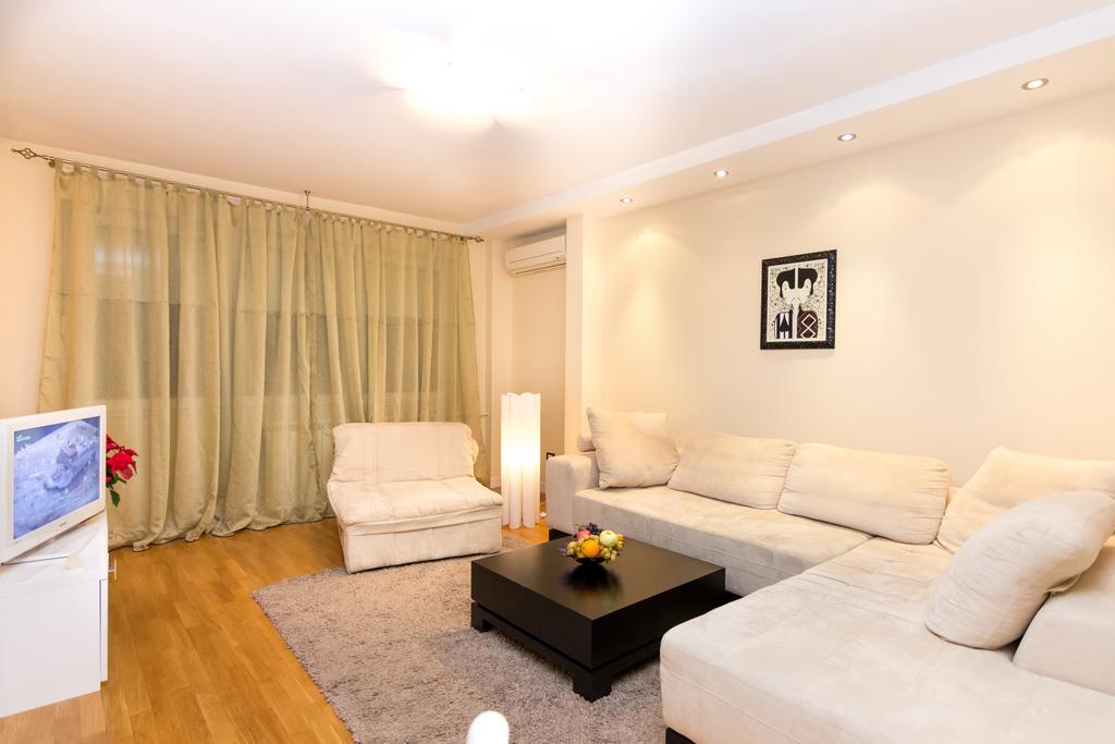 Slavija Square Apartments Belgrad Zimmer foto